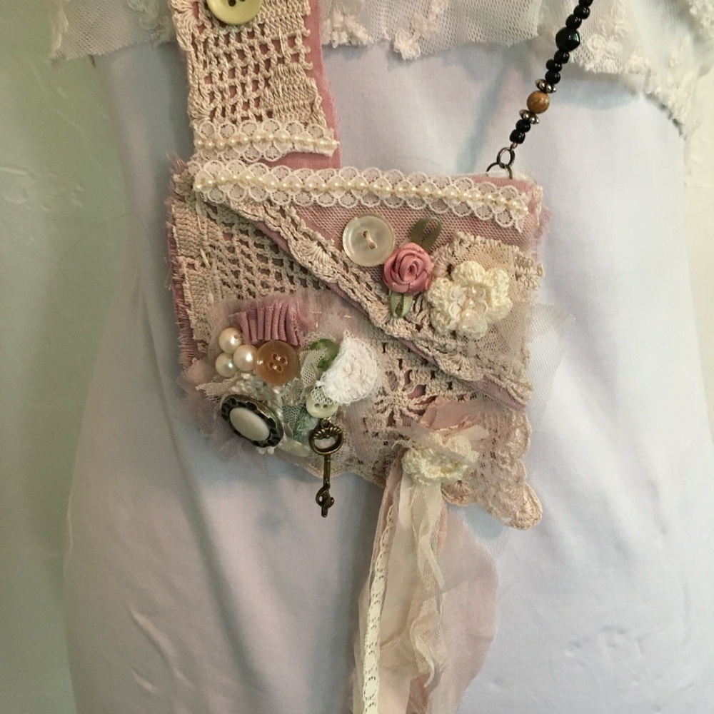 Handmade Vintage Style Lace Button Mini Crossbody Bag Pouch - Picture 6 of 11